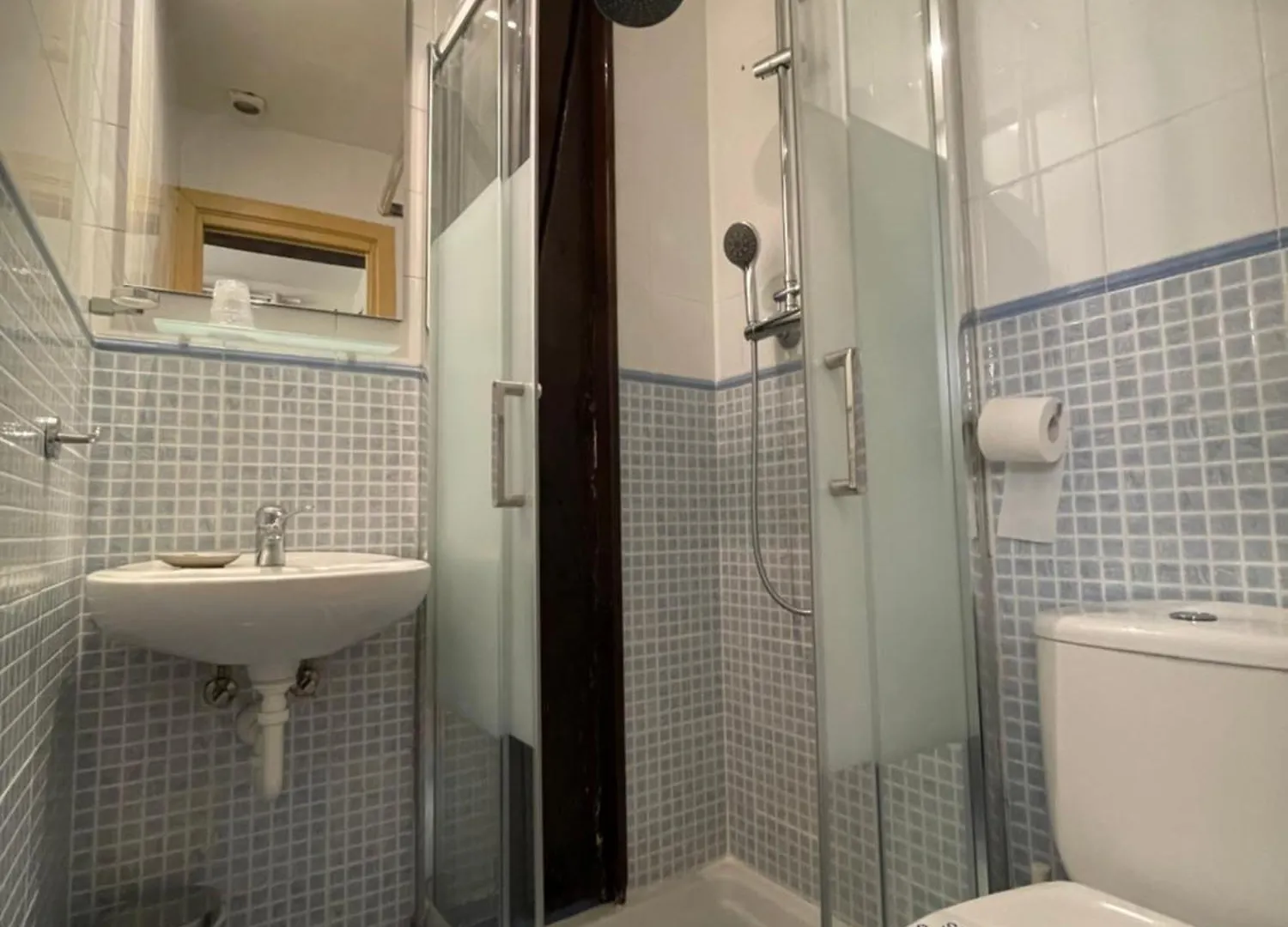 Pension Artea San Sebastian Guest house
